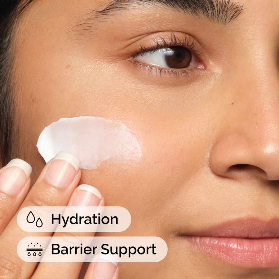 natural-moisturizing-factors-ha-m6 ord-natural-moisturizing-factors-ha-model-application-with-benefits.jpg