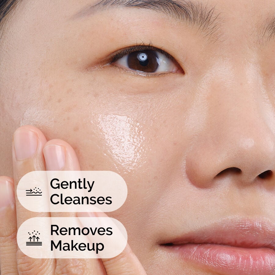 squalane-cleanser-q4 ord-squalane-cleanser-model-application-with-benefits.jpg
