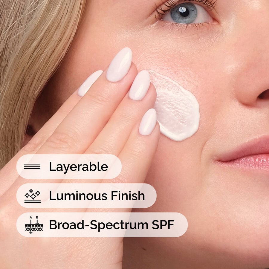 uv-filters-spf-45-serum-i7 uv-filters-spf-45-serum-model-application-with-benefits.jpg